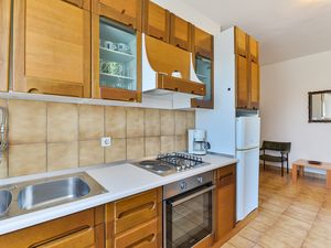 19127160-Ferienwohnung-4-Tkon-300x225-5