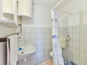 19128605-Ferienwohnung-3-Tkon-300x225-5