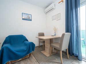 23170475-Ferienwohnung-2-Tkon-300x225-2