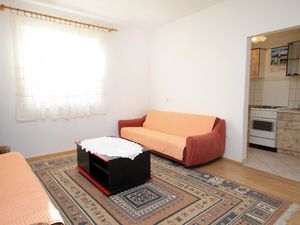 23928782-Ferienwohnung-4-Tkon-300x225-2