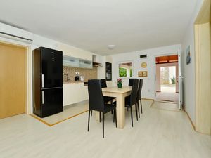 23169473-Ferienwohnung-5-Tkon-300x225-5