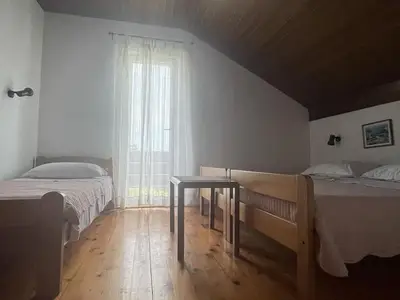 Ferienwohnung für 3 Personen in Tkon 4/6