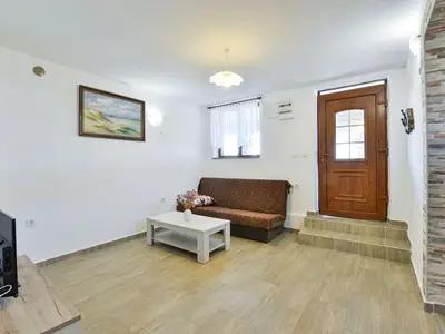 Ferienwohnung für 5 Personen in Tkon 8/10