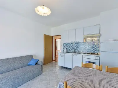 Ferienwohnung für 5 Personen in Tkon 9/10