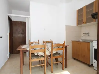 Ferienwohnung für 4 Personen in Tkon 4/10