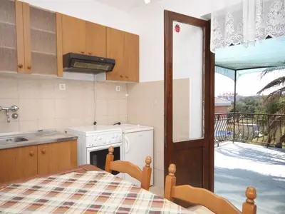 Ferienwohnung für 4 Personen in Tkon 5/10
