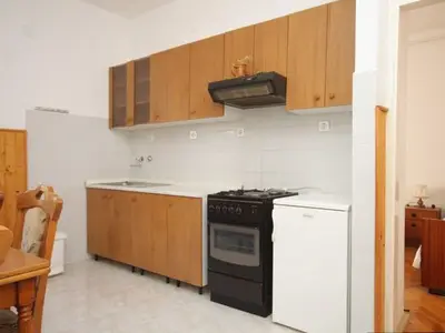 Ferienwohnung für 6 Personen in Tkon 5/10