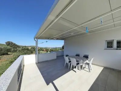 Ferienwohnung für 6 Personen (85 m²) in Tkon 8/10