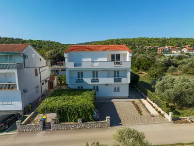 Ferienwohnung für 4 Personen (35 m²) in Tkon 3/10