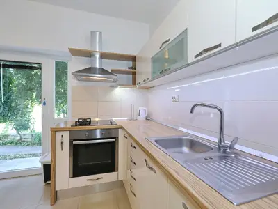 Ferienwohnung für 4 Personen (35 m²) in Tkon 8/10