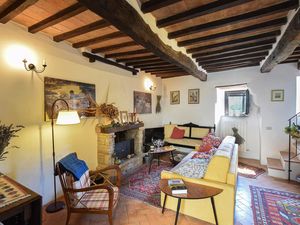 23743750-Ferienwohnung-4-Todi-300x225-2