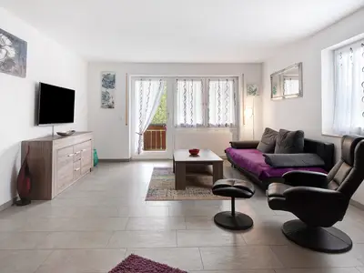 Photo, INSIDE, OUTSIDE