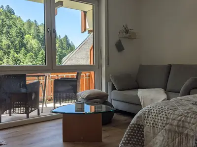 Photo, INSIDE, OUTSIDE