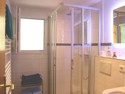 Dusche/Badezimmer W2 quer, 04-2021