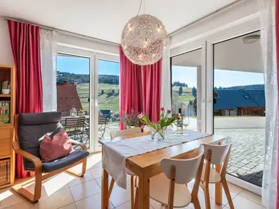 Photo, INSIDE, OUTSIDE