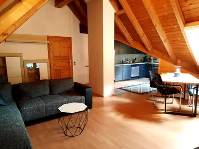 Photo, INSIDE, OUTSIDE