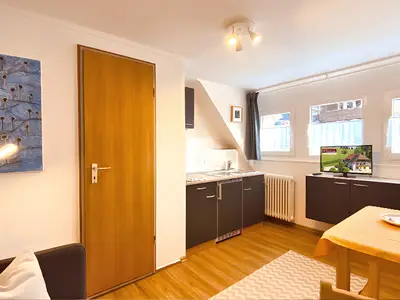 Photo, INSIDE, OUTSIDE