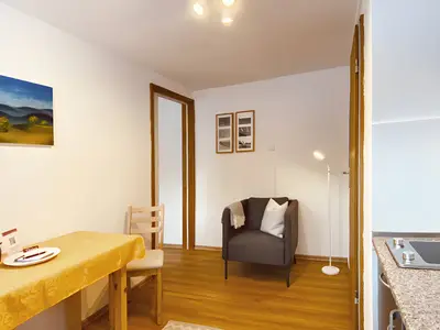 Photo, INSIDE, OUTSIDE