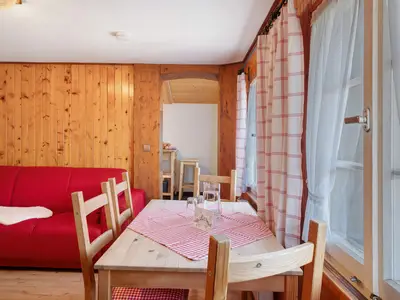 Photo, INSIDE, OUTSIDE