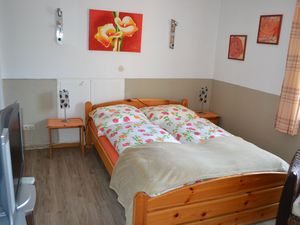 23898549-Ferienwohnung-3-Tönning-300x225-2