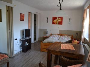 21729053-Ferienwohnung-3-Tönning-300x225-5