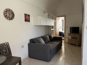 23976529-Ferienwohnung-2-Toirano-300x225-1