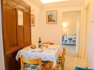 24045543-Ferienwohnung-2-Toirano-300x225-3