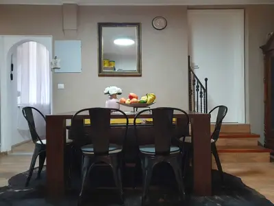 DiningRoom