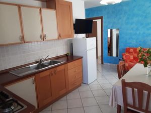 23694988-Ferienwohnung-6-Torre San Giovanni-300x225-4