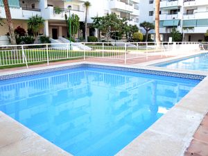 23845217-Ferienwohnung-6-Torremolinos-300x225-4