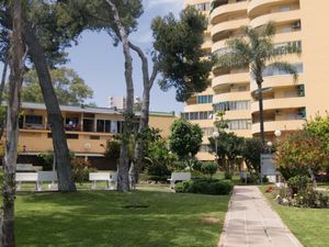 23845598-Ferienwohnung-4-Torremolinos-300x225-4