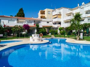 23847527-Ferienwohnung-4-Torremolinos-300x225-5