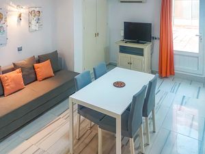 23746822-Ferienwohnung-5-Torremolinos-300x225-2