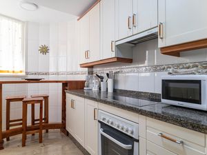 24018357-Ferienwohnung-4-Torremolinos-300x225-4