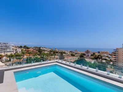 PoolOfHouse
