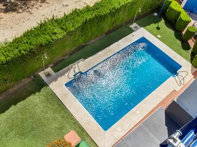 PoolOfHouse