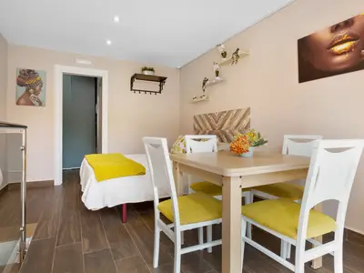 DiningRoom
