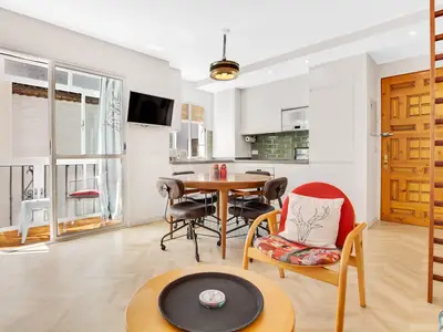 DiningRoom