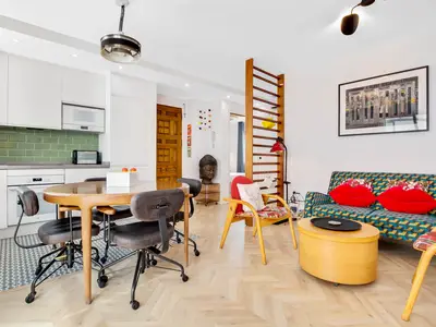 DiningRoom