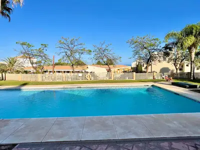 PoolOfHouse