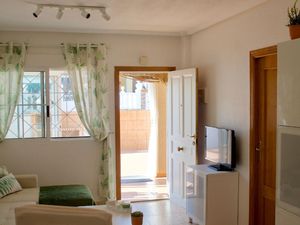 22445425-Ferienwohnung-4-Torrevieja-300x225-5