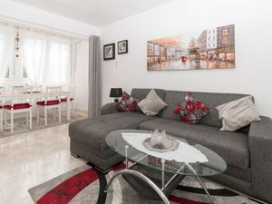 23146849-Ferienwohnung-3-Torrevieja-300x225-1