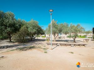 23319296-Ferienwohnung-4-Torrevieja-300x225-5