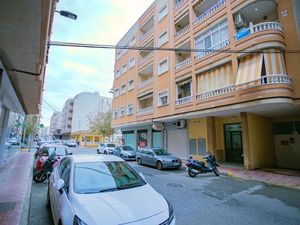 23348873-Ferienwohnung-4-Torrevieja-300x225-3