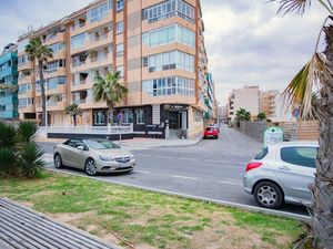 23348873-Ferienwohnung-4-Torrevieja-300x225-4