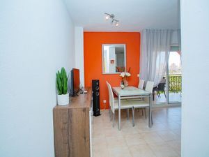 23439261-Ferienwohnung-4-Torrevieja-300x225-3