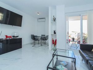 23451075-Ferienwohnung-4-Torrevieja-300x225-5