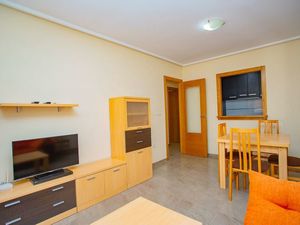 23482357-Ferienwohnung-5-Torrevieja-300x225-4