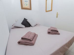 23679478-Ferienwohnung-4-Torrevieja-300x225-3