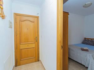 23989886-Ferienwohnung-5-Torrevieja-300x225-4